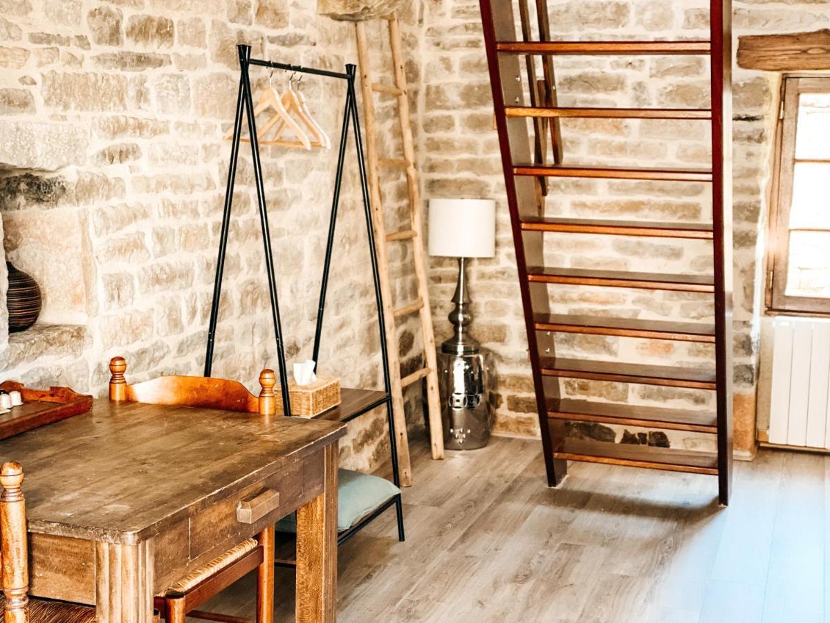 Mas Parenthese - Chambres Et Table D'Hotes Loze Ngoại thất bức ảnh